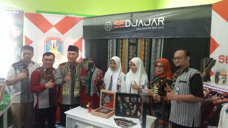 Pameran Produk Unggulan SMK dalam rangka “JATIM CERDAS 2022”