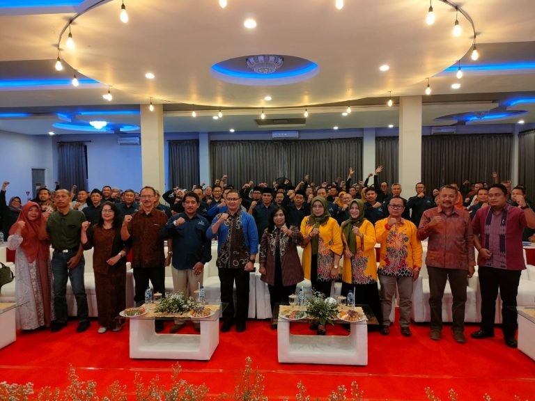 MKKS SMKN WILKER 4 SAMBUT PAK ARIES AGUNG PAEWAI KEPALA DISPENDIK JATIM